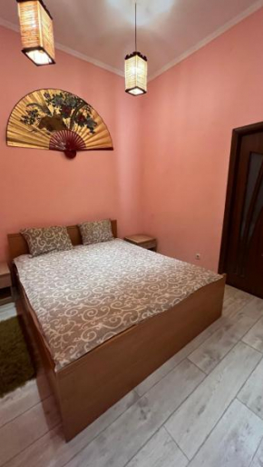 2room MoishaHouse